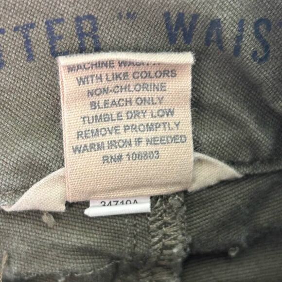 Duluth Trading Women’s Curvesetter Cargo Work Pants Olive Green Flex Utility - Picture 8 of 8